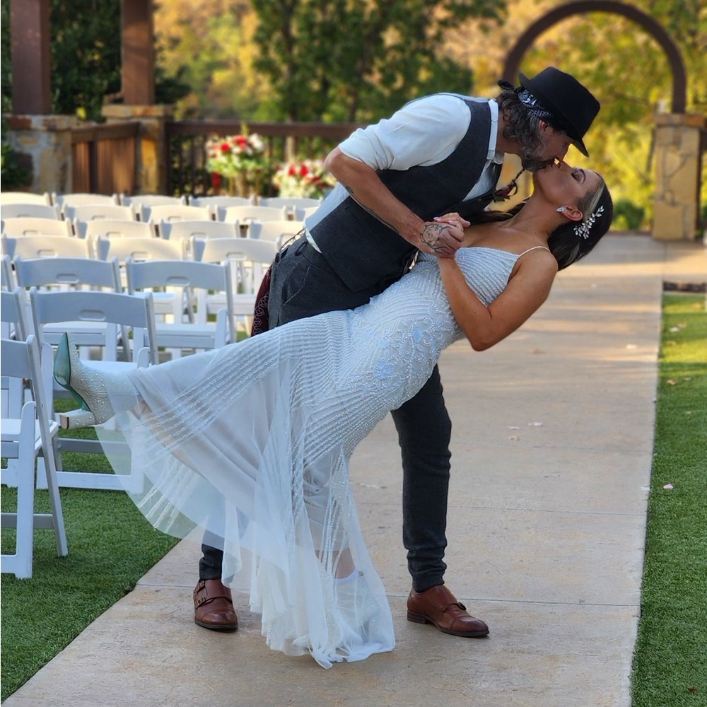 David Bridals Wedding Dress // Size 2